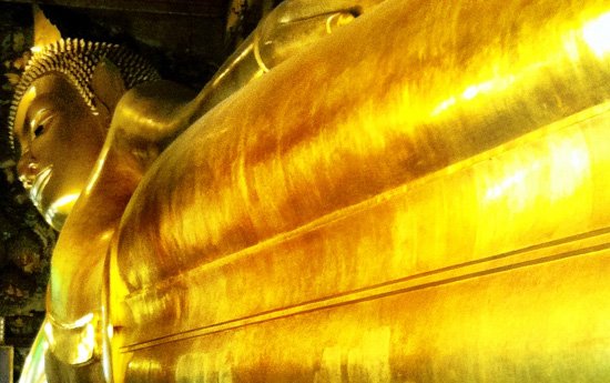 gold statue in Thailand