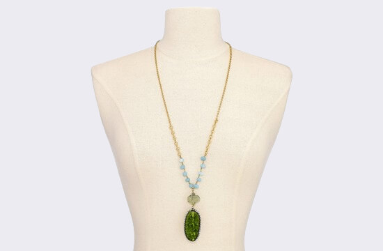 necklace with green pendant
